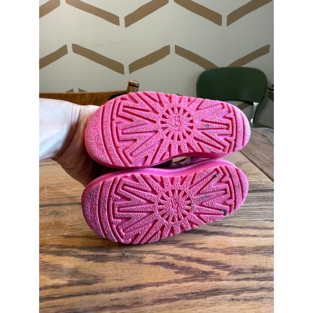 UGG Rain Boots Toddler Size 6 Pink Drizlita Waterproof Pull On Logo